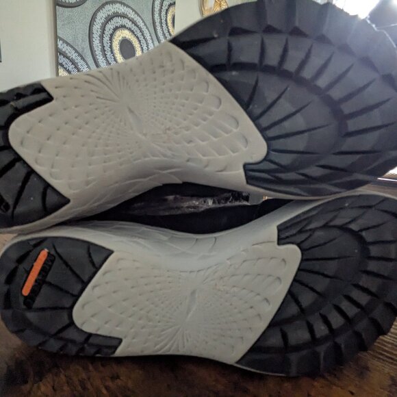 Merrell Winter Boots-Pre season sale - Picture 4 of 8